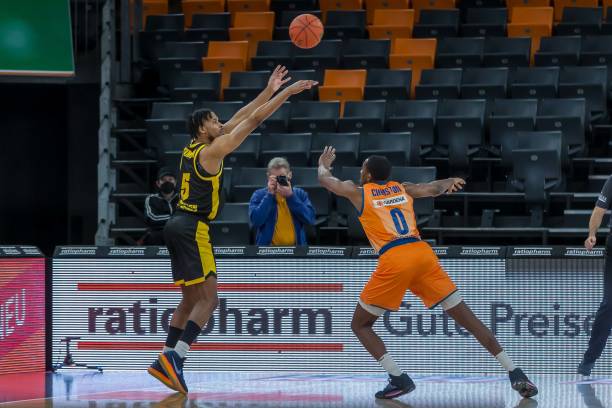 限于个人荣 限于个人荣