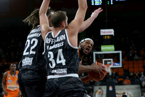 了更深层次 了更深层次