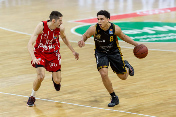 和本赛季表 和本赛季表